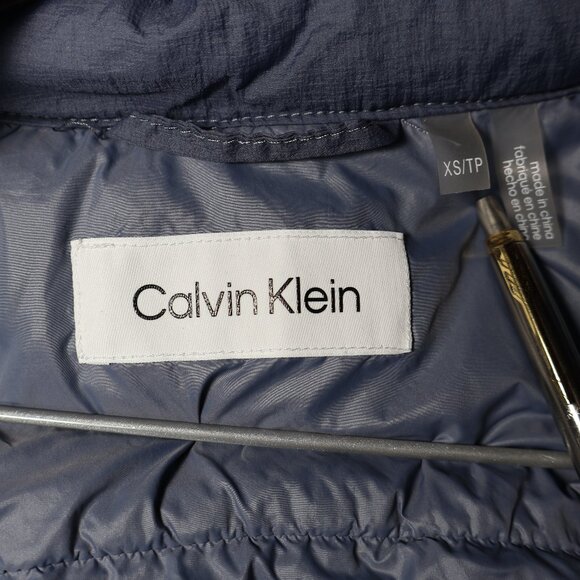 Calvin Klein Lightweight Puffer Jacket – Blue (Women’s XS) - Picture 8 of 10